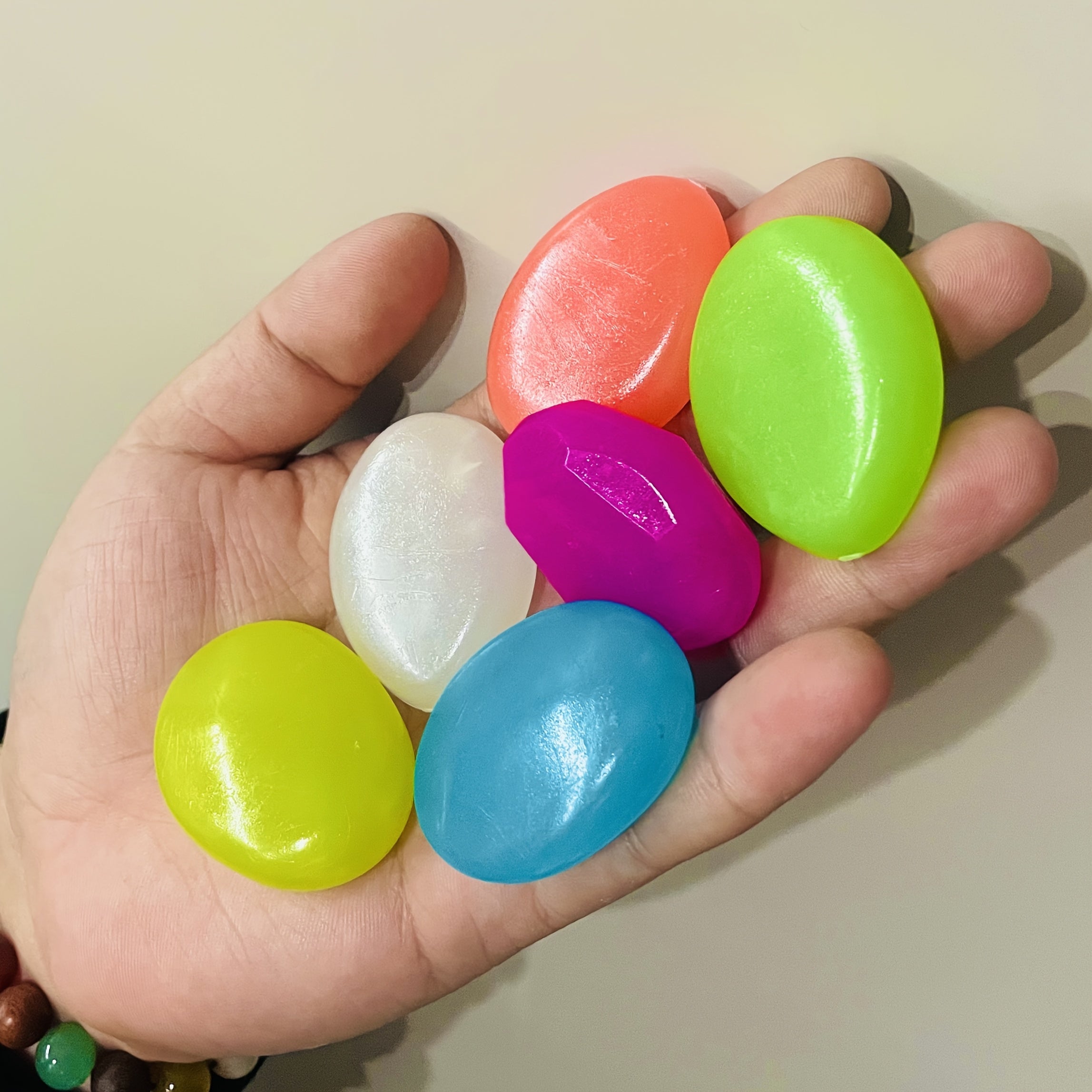 GlowStones | Selbstleuchtende Deko-Steine | Umweltschonend & Vielseitig | 31 Stück Set