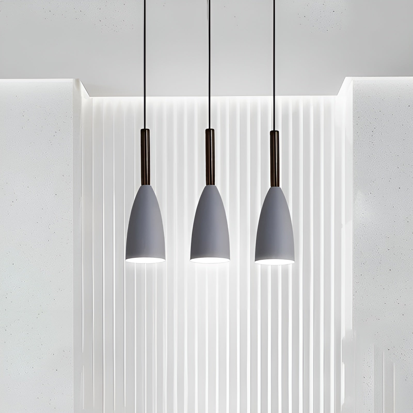 SakuraLume Hängeleuchte | Japandi-Stil | Elegantes Kirschblütenmuster | Aluminium mit warmem Licht