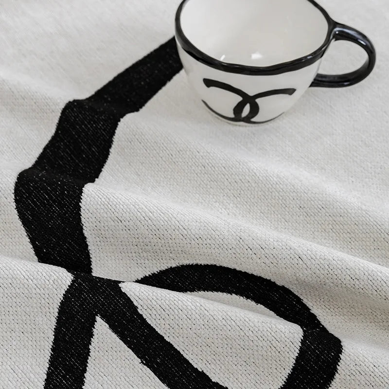 Velvyn | Chenille Sofabezug | Komplettsofabdeckung & Decke in Schwarz | Staubresistent, Weich & Vielseitig | Waschbar & Pflegeleicht