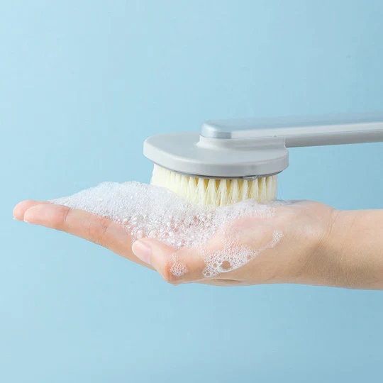 GlowWhisk – Sanfte Reinigung, die tief unter die Haut geht!