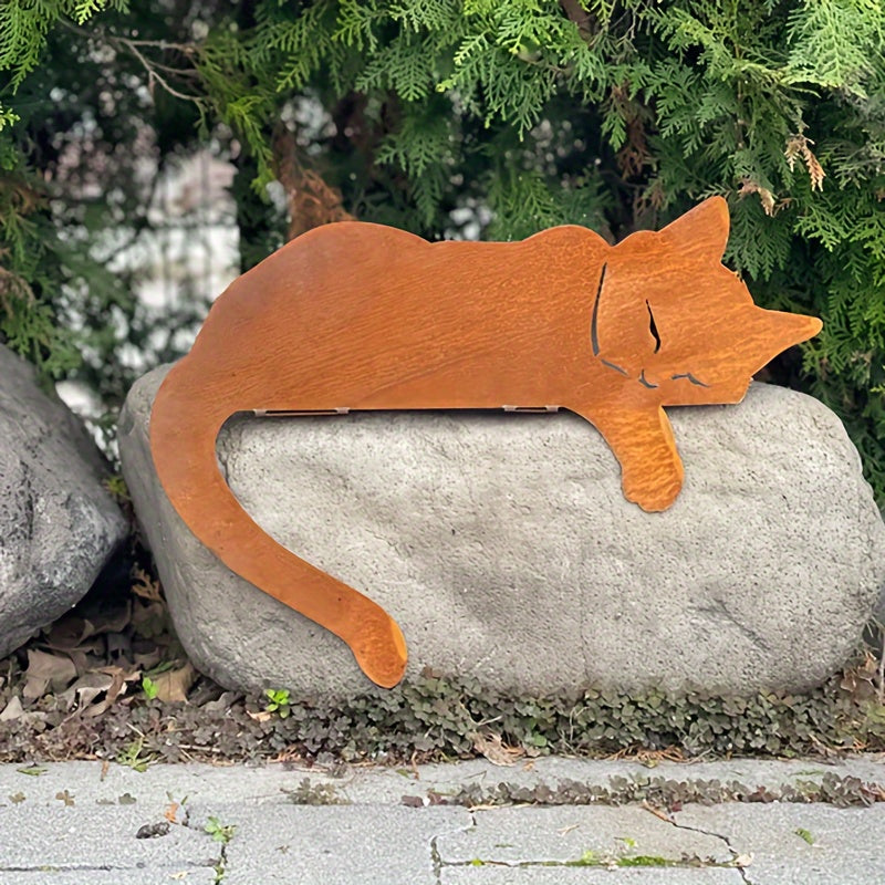 GardenPaws | Gartenfigur Schlafende Katze | Wetterfestes Eisen | Rustikales Design für Außenbereiche
