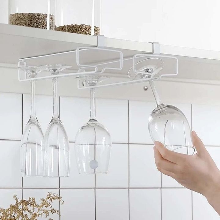 GlassEase – Stilvolle Aufbewahrung für Ihre Weingläser