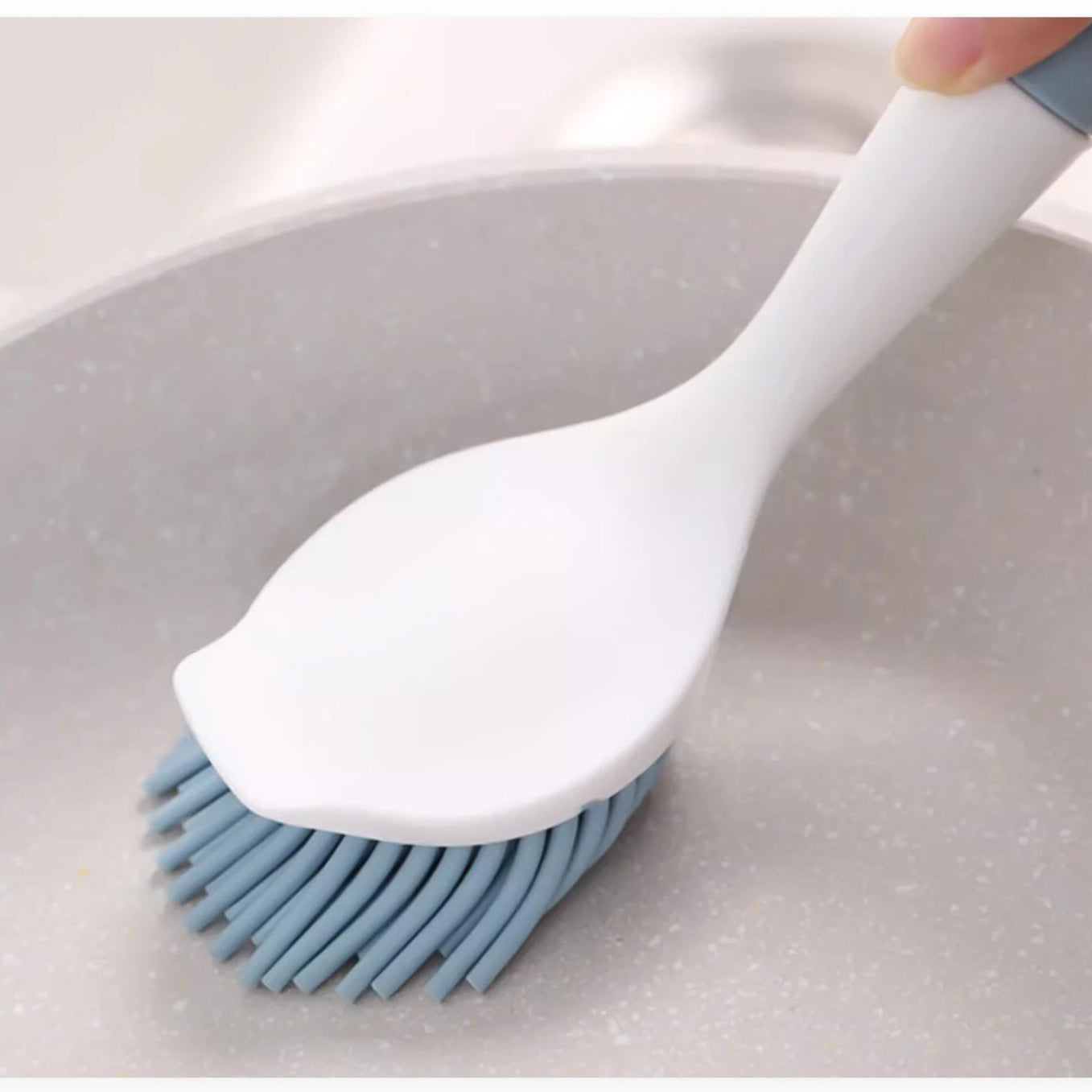 1+1 GRATIS | SoftScrub – Sanft zu Geschirr, stark gegen Schmutz!