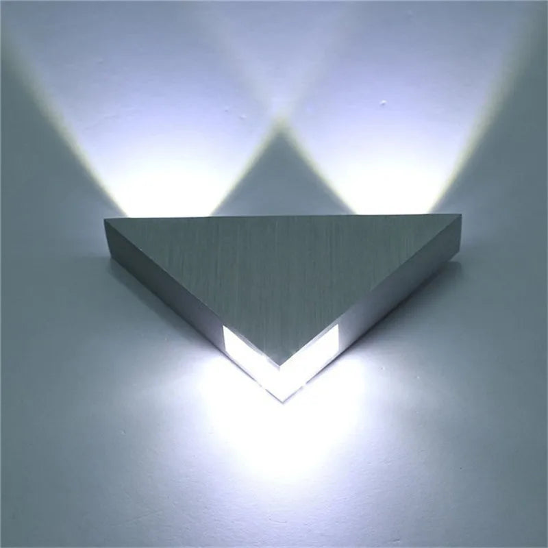 Solaris GlowBeam | Solarbetriebene Gartenleuchte | Automatische Steuerung | Stilvoll & Wetterfest