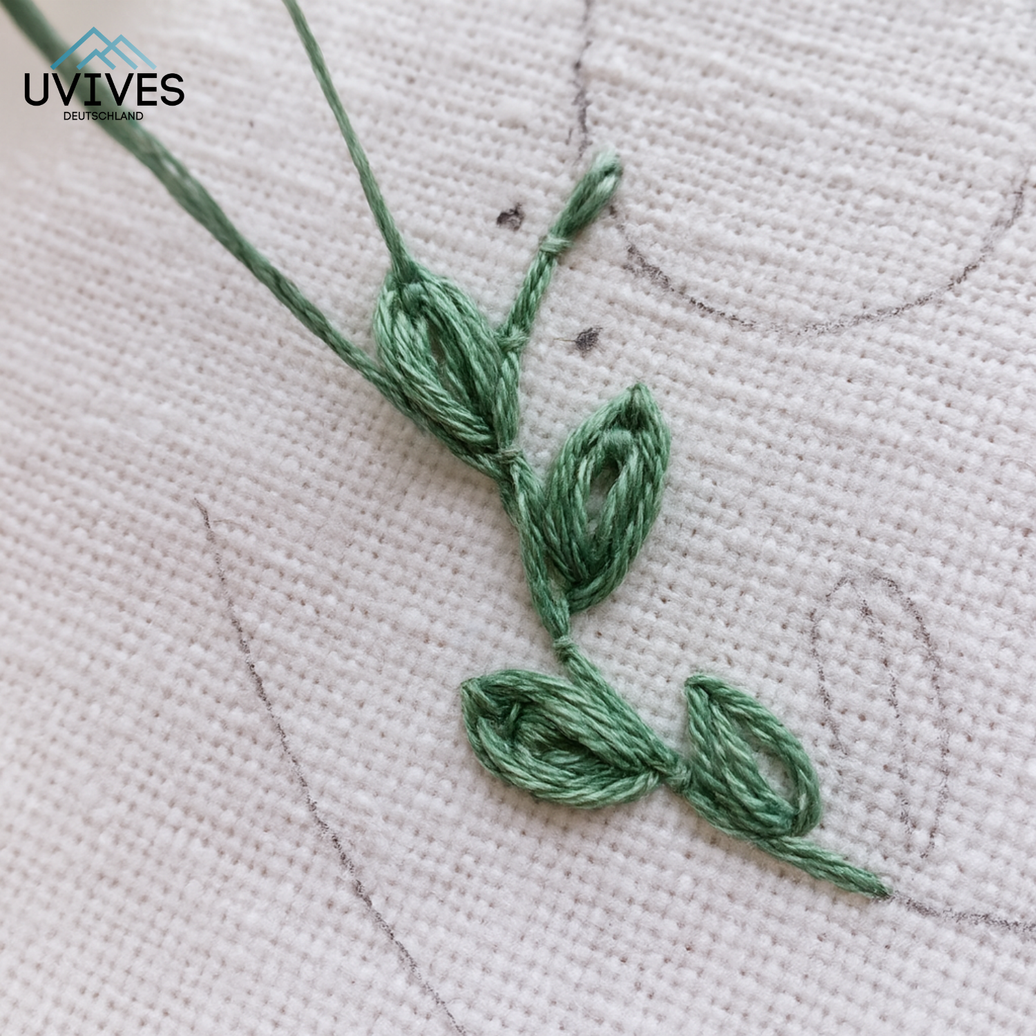 StitchBloom – Blumenstickerei zum Entspannen & Verschönern!