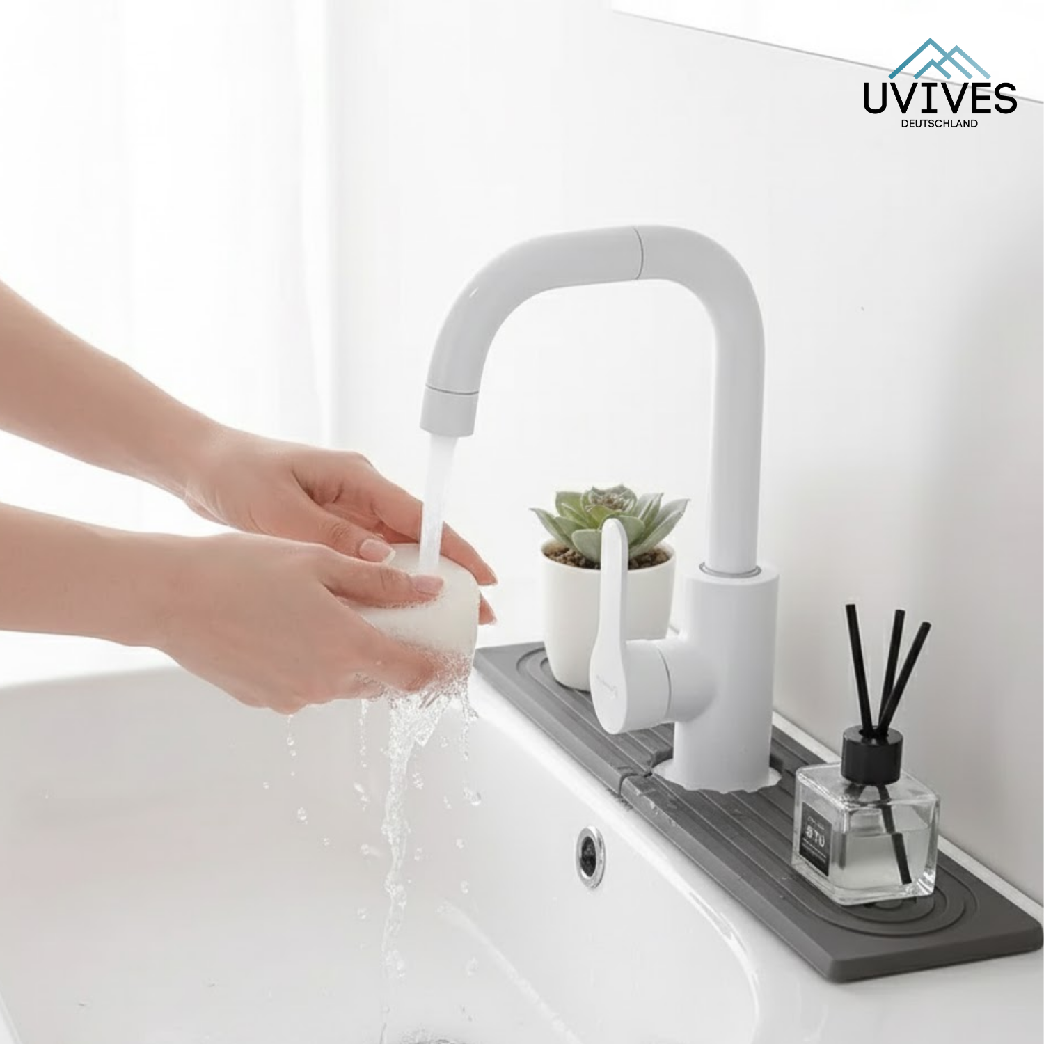 AquaStone – Der Untersetzer, der Wasser trinkt