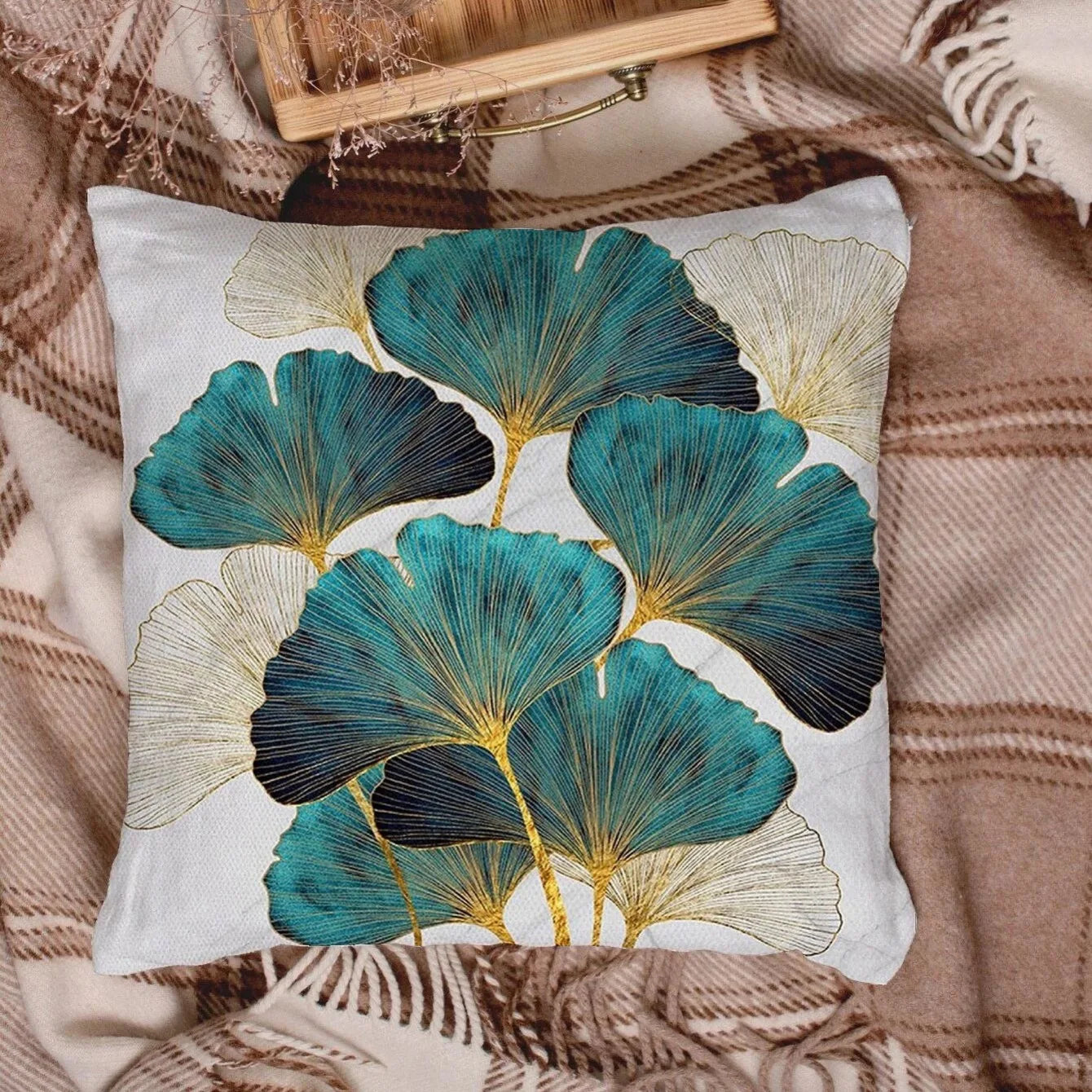 GinkgoDream | Weicher & Gemütlicher Kissenbezug mit Ginkgoblatt-Motiv | 45×45 cm