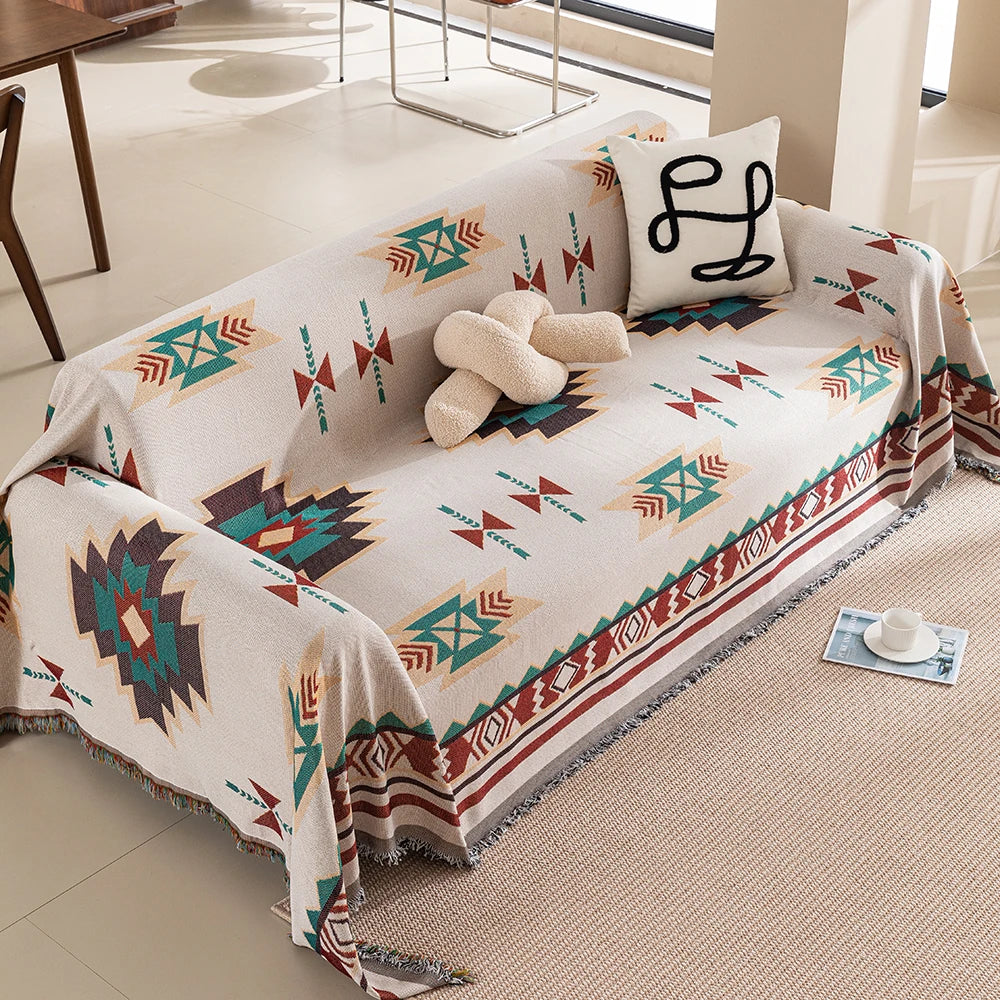 Loomora Boho Sofadecke | Wendbare Decke mit geometrischem Muster | Weiche, atmungsaktive Baumwollmischung mit Fransen
