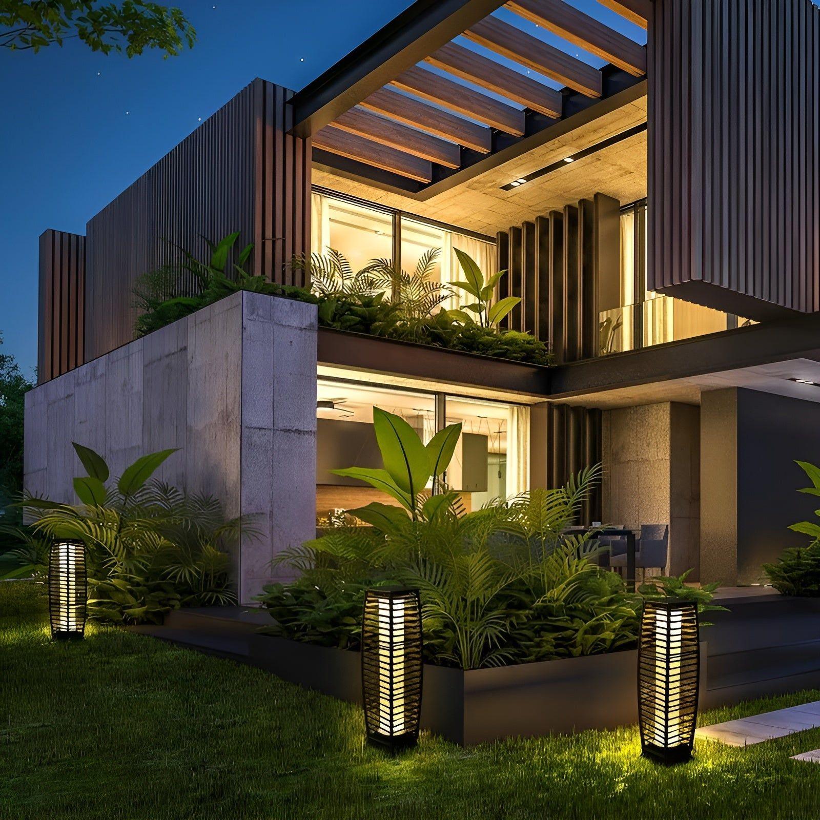 LumiYard Solar Bodenleuchte | Warmweißes LED Licht | Minimalistisches Design & Kabellos | Für Garten, Terrasse & Eingangsbereich