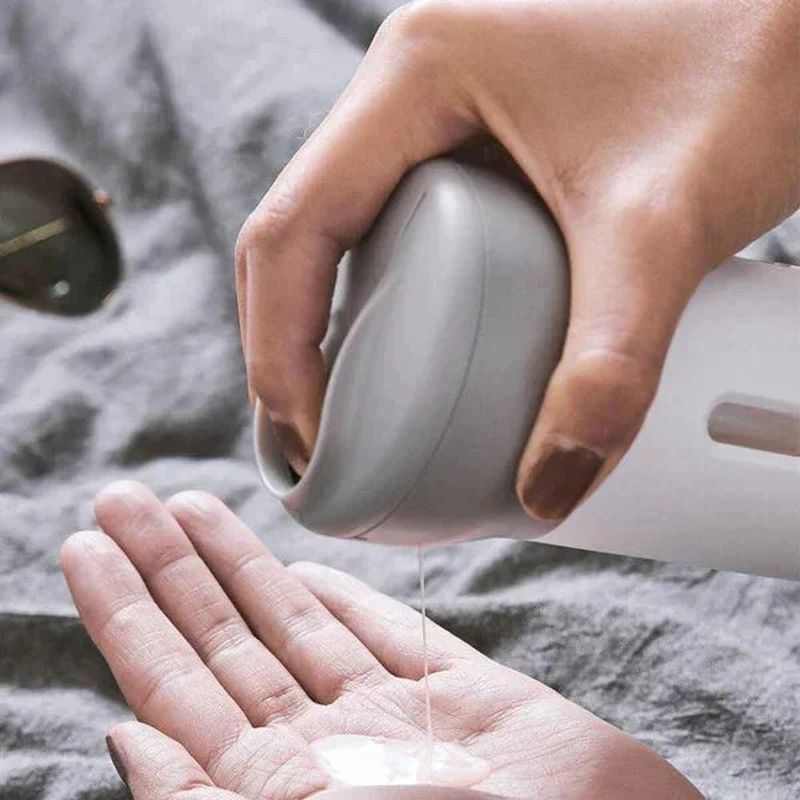 JetSetGo – 4-in-1 Spenderflasche für stressfreies Reisen!