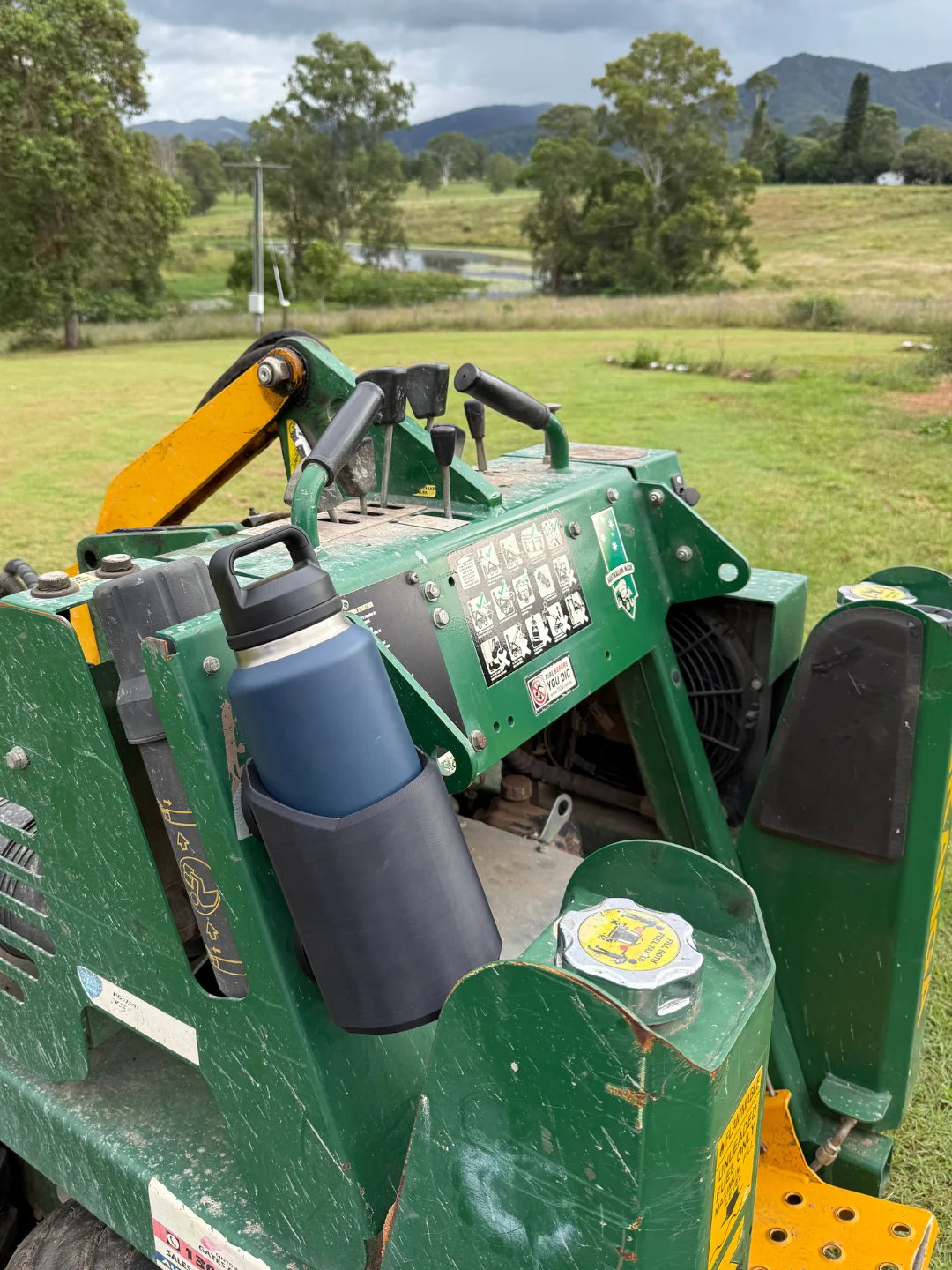 MagCarry – Flaschen festhalten und überall leicht greifen