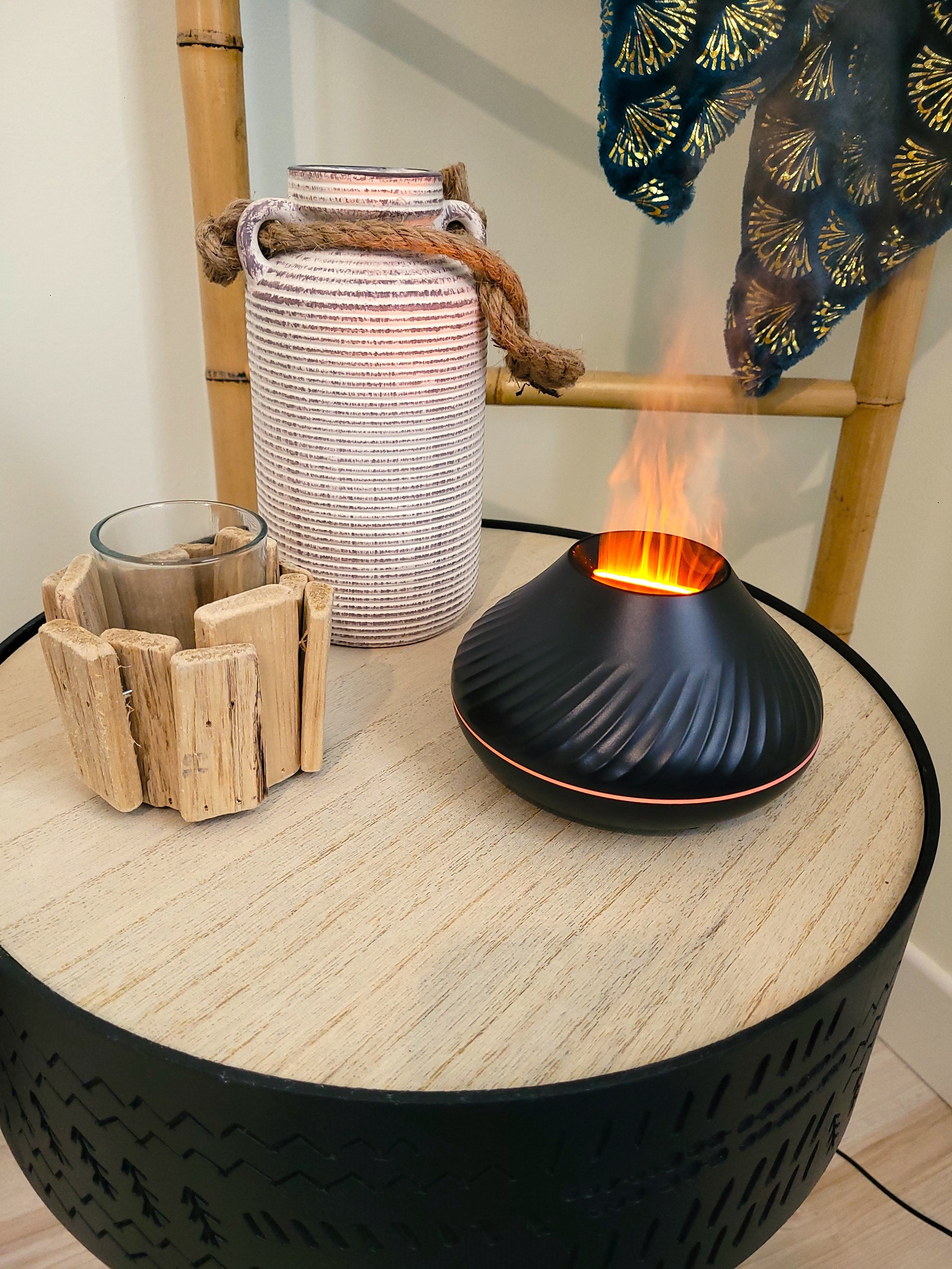 LumiFlare Aroma-Diffusor | Beruhigender Nebel & Flammeneffekt | 130 ml | Schafft Entspannung & Gemütliche Atmosphäre