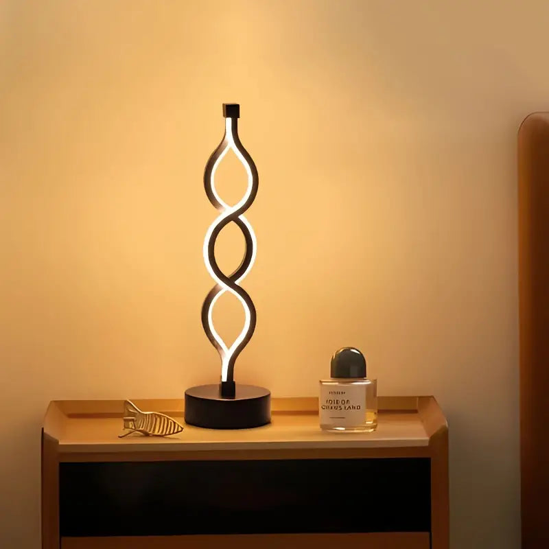 SpiraGlow LED Tischlampe | Dimmbare Spiralform | USB-betrieben & Kabellos | Modernes Design für jedes Interieur
