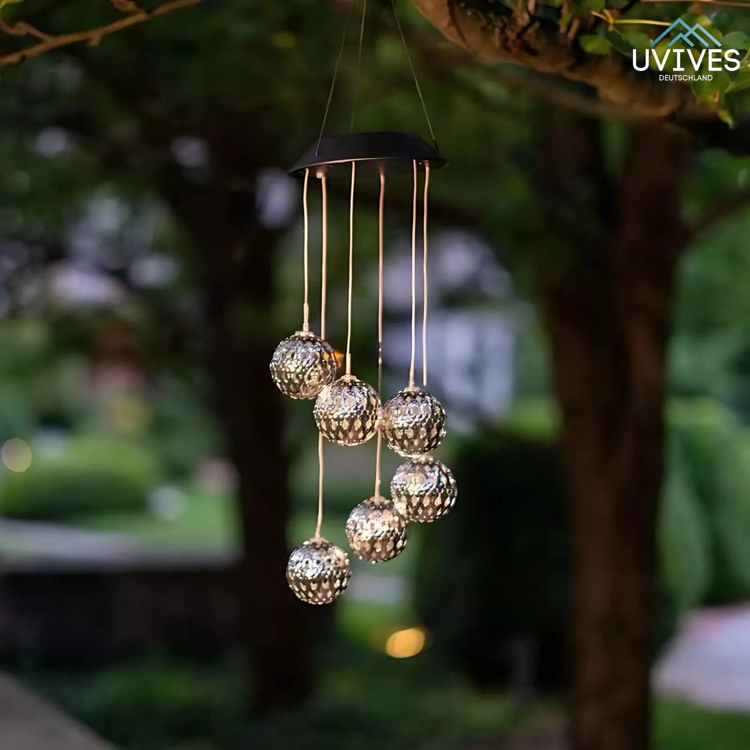LumiBreeze™ - Verwandeln Sie Ihren Garten mit farbenfrohem Lichtspiel