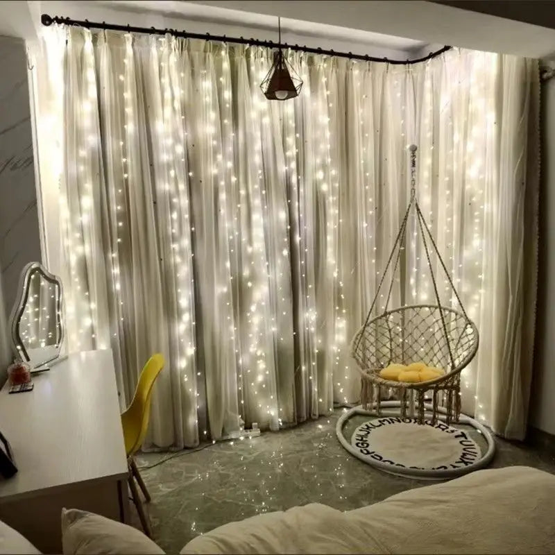 LumiDrape LED-Vorhanglichter | USB-Betrieben & Fernbedienung | 8 Beleuchtungsmodi | 100 bis 600 LEDs | Warmweiß, Weiß, Mehrfarbig | Ideal für Weihnachts- & Partydekoration