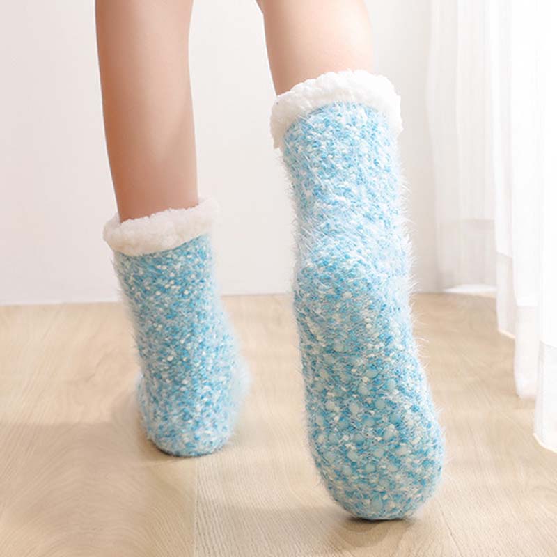 CozyStep - Den ganzen Tag warme Füße mit rutschfesten Komfortsocken