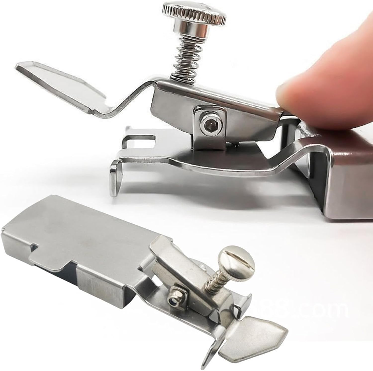 StitchStraight – Perfekte Nähte in Sekunden