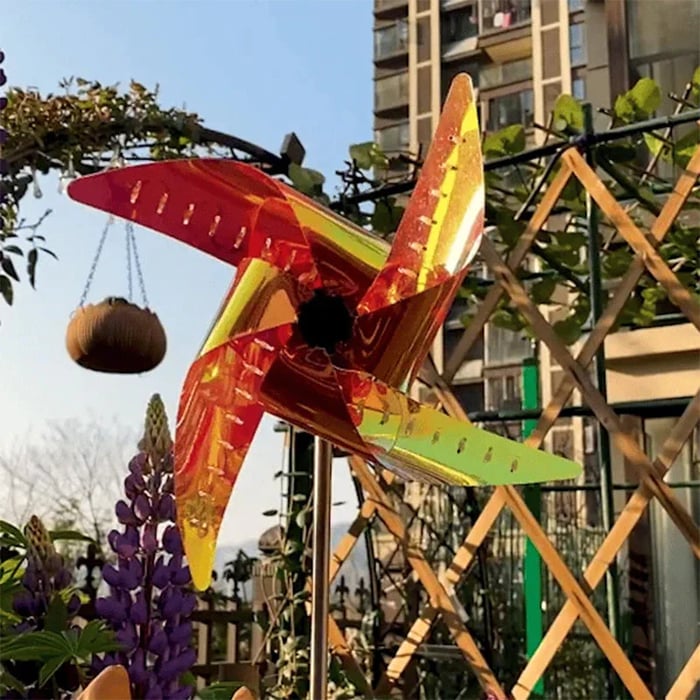 SolarSpin - Verwandeln Sie Ihren Garten mit leuchtenden Windmühlen