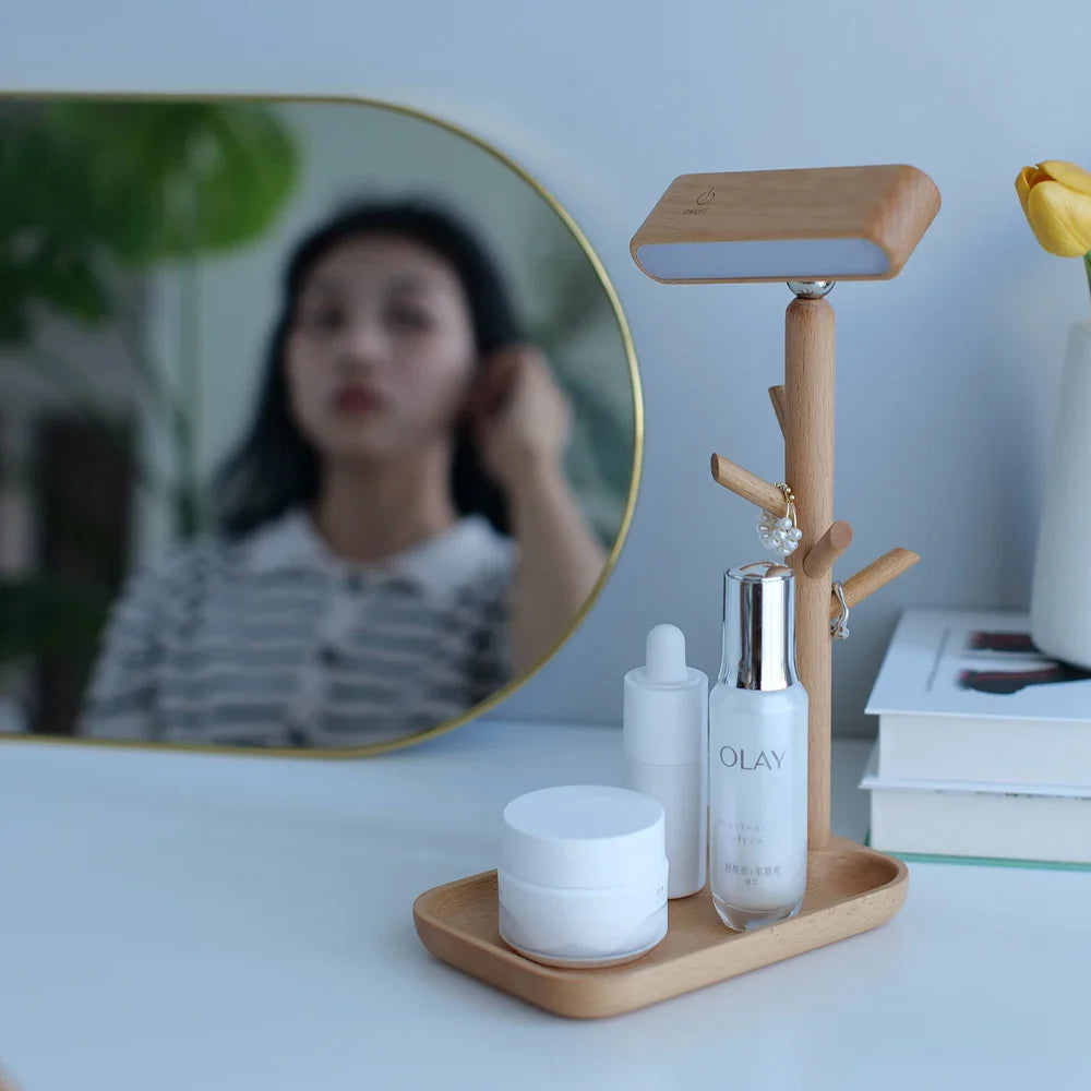 Lunara Nachttischlampe | Bambus & Holz | Warmweißes Licht mit Ablage | Modernes und funktionales Design