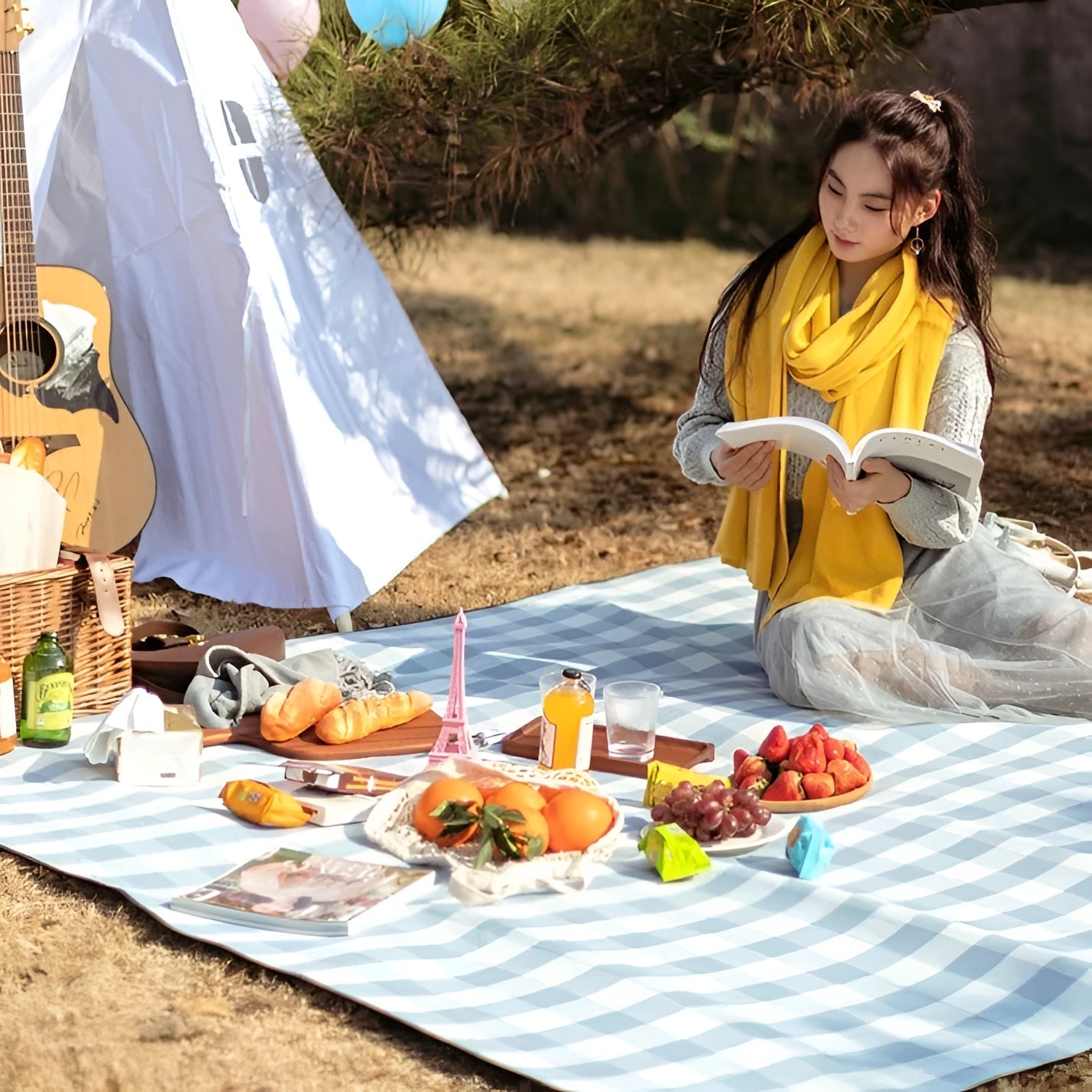 Outdora | Faltbare Picknickdecke für Outdoor | Wasserdicht & Sandabweisend | Komfortabel & Tragbar