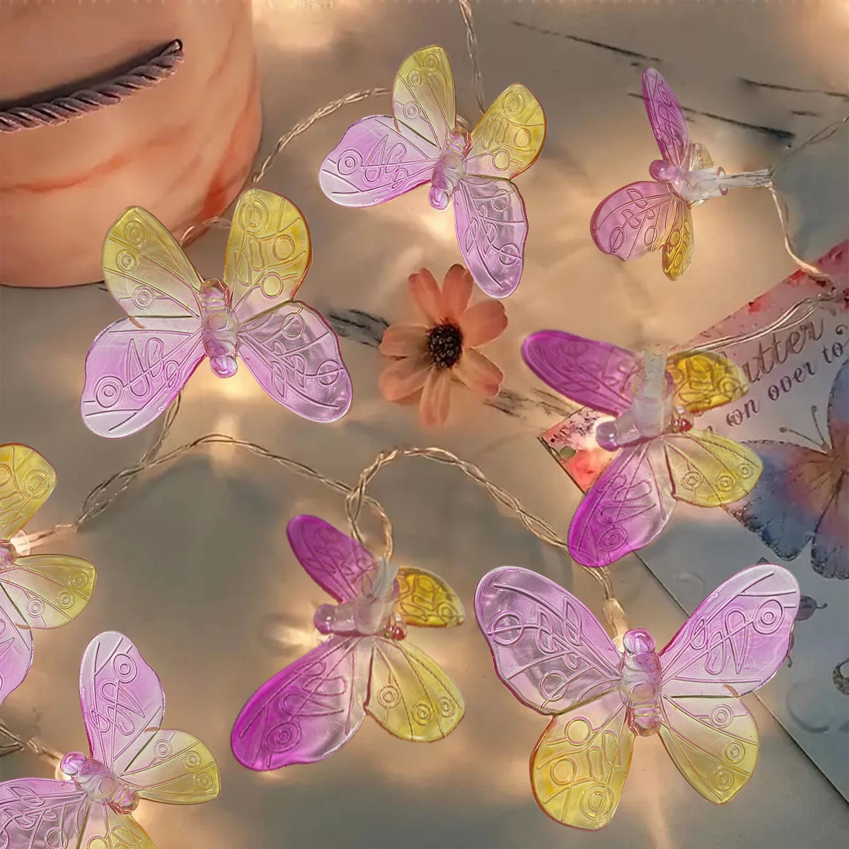 LumiFleur Schmetterlings-Lichterkette | 10 oder 20 LEDs | Pink und Gelb | Romantische Wohn- & Gartendekoration