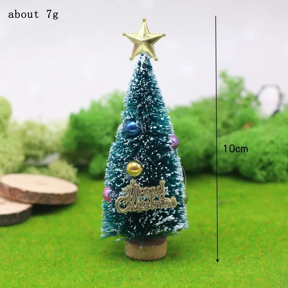 Evervane | Mini-Weihnachtsbaum | Dekorierter Zeder- und Kiefer auf Sisalbasis | Mit Perlen und Stern | Tischdekoration & Miniaturfigur 4,5–13 cm