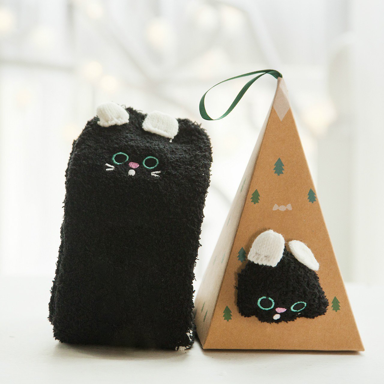 CozyJoy – Kuschelige Weihnachtssocken für warme Herzen