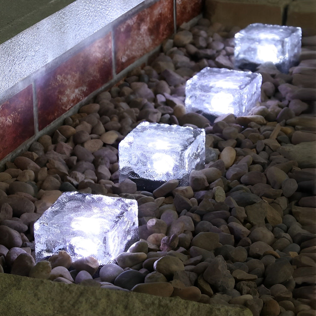 LumiCube - Die stilvolle Solarleuchte für Ihren Außenbereich