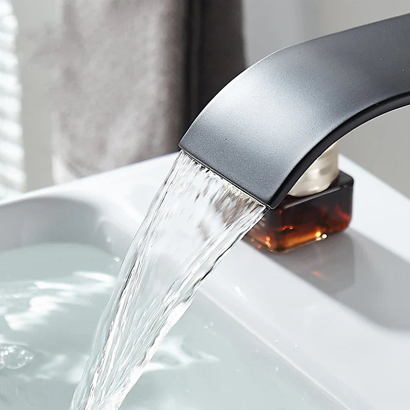 Vantura Flow | Waschtischarmatur mit Wasserfall | Edelstahl Schwarz Matt | Für Modernes Bad