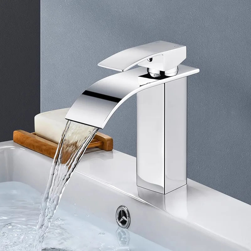 Vantura Flow | Waschtischarmatur mit Wasserfall | Edelstahl Schwarz Matt | Für Modernes Bad
