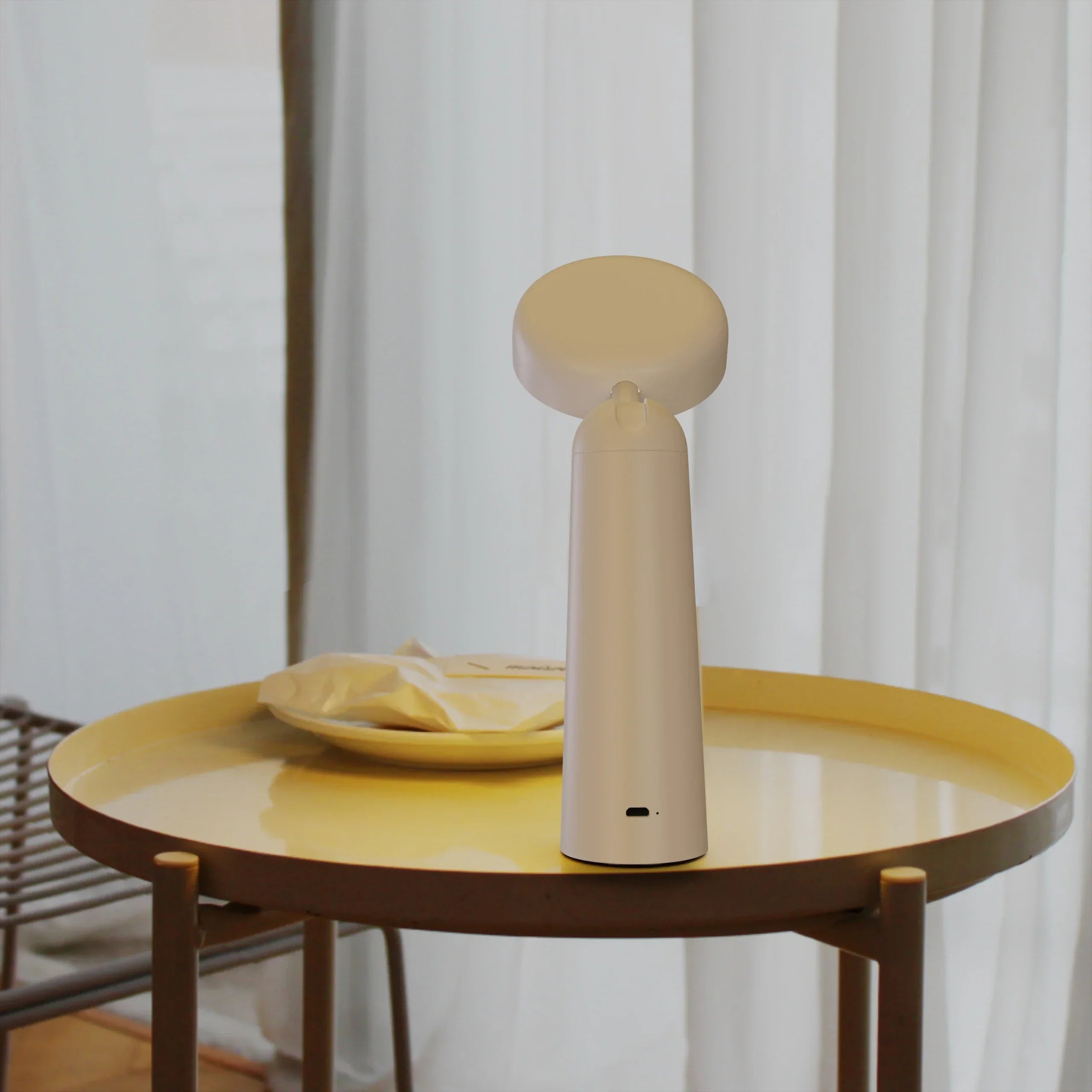 LuminaArt – Die kreative Design-Tischlampe!