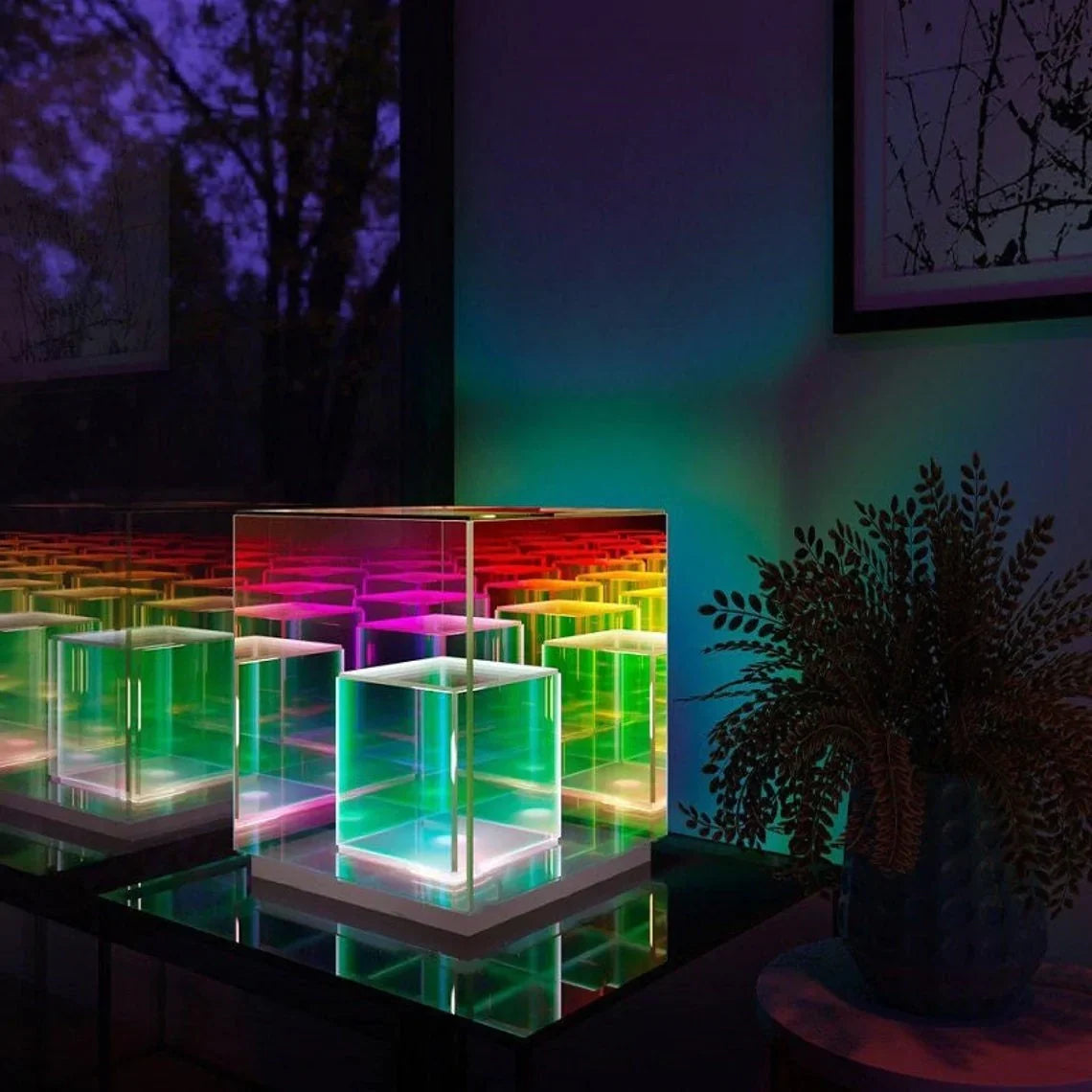 LuminoraCube – Dein Raum wird zur futuristischen Galerie!