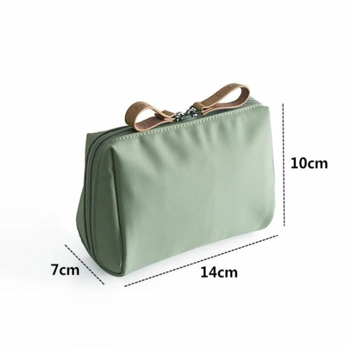 TravelPouch™ – Die perfekte Make-up-Tasche für unterwegs