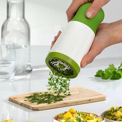 CheeseMaster | 2-in-1 Käsereibe | Hochwertiger Edelstahl | Ergonomischer Griff