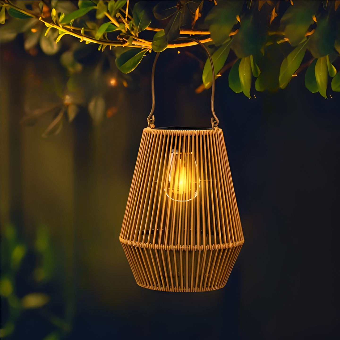 SolarGlow BambooLight | Handgefertigt | Solarbetrieben | Wetterfest