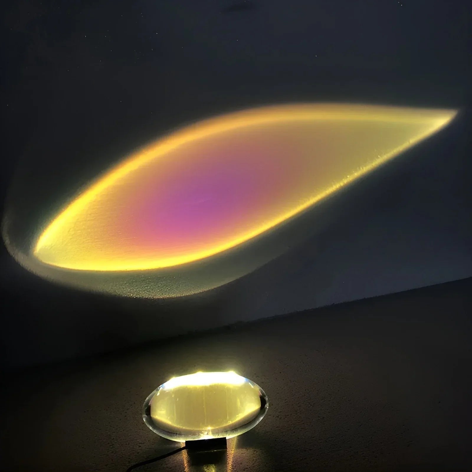 Auravue Projektionslampe | 360° Prisma-Effekt & LED | Kompakt & USB-betrieben | Für Schlafzimmer & Deko