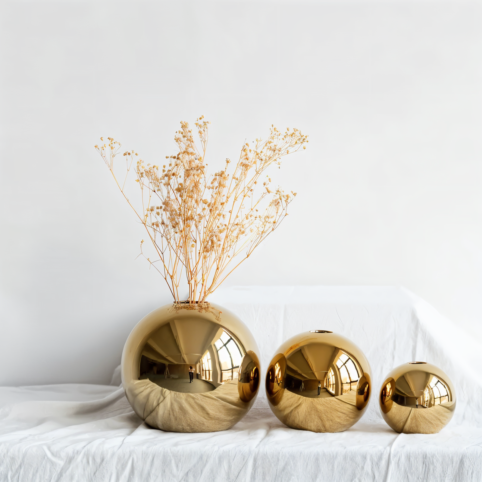 Vazella Keramikvase Gold | Rund & Glänzend | Luxuriöses Designobjekt | Für Blumen & Dekoration