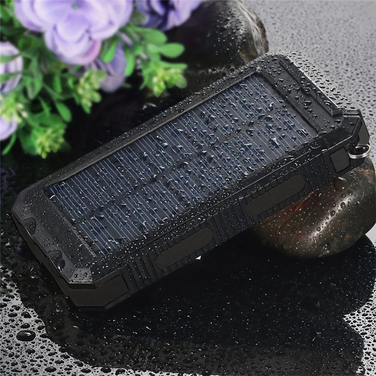 Sunvoltis | Solar-Powerbank mit LED-Licht | 20.000 mAh & robustes Design | Outdoor, Camping & Notfall
