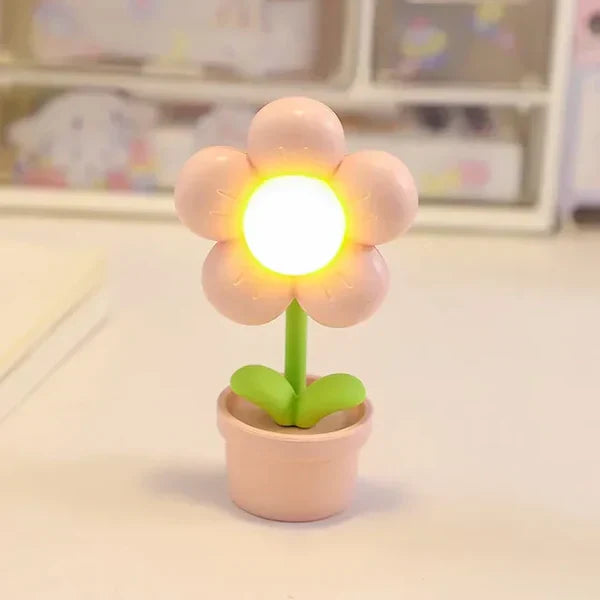 FloraGlow MiniLamp | Florale Tischlampe | Sanftes Licht & Verspieltes Design | Ideal für Schlafzimmer & Kinderzimmer