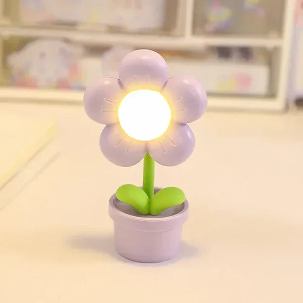 FloraGlow MiniLamp | Florale Tischlampe | Sanftes Licht & Verspieltes Design | Ideal für Schlafzimmer & Kinderzimmer
