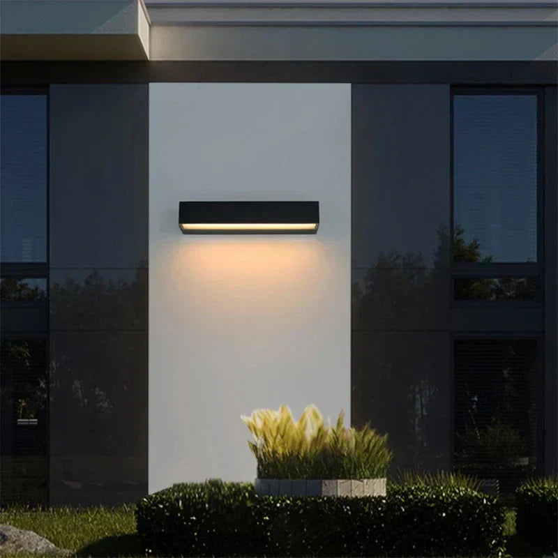 VivaGlow LED WallLight | Wetterfest | Energiesparend | Für Garten & Terrasse