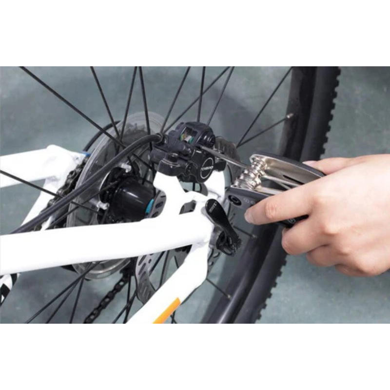 FixMate – 16 Werkzeuge in einer kompakten Fahrradhilfe