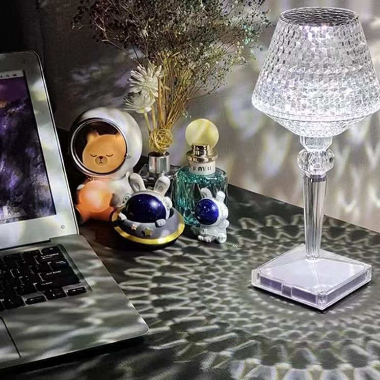 GlanzlichtAura – Eleganz und Wärme für dein Zuhause!