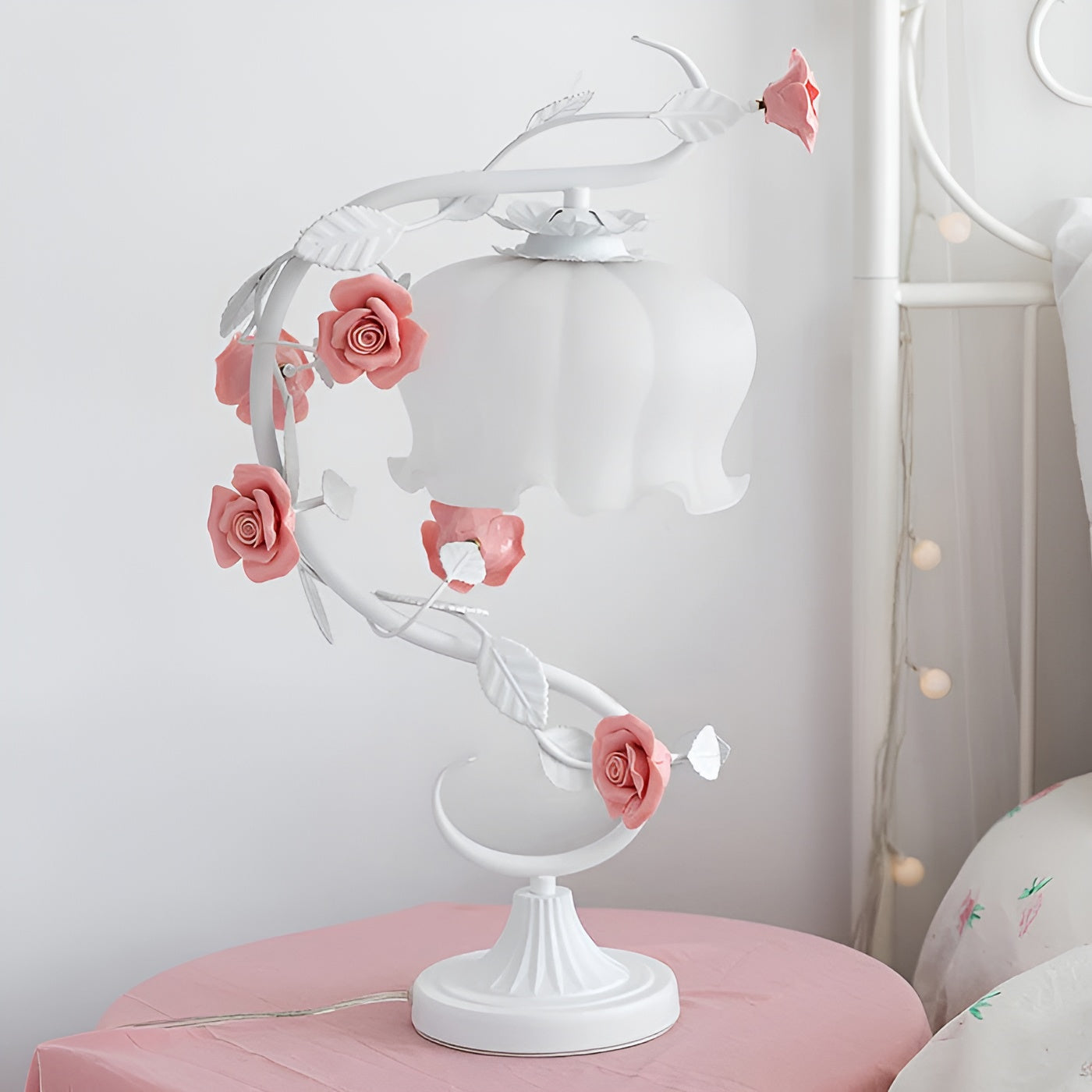 Floréva Bloom | Rosen-Tischlampe mit Glashaube | Romantisches Design | Für LED & E27-Fassung