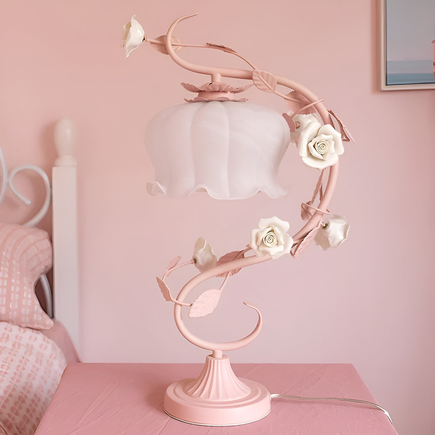 Floréva Bloom | Rosen-Tischlampe mit Glashaube | Romantisches Design | Für LED & E27-Fassung