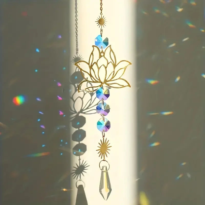 Lunelira Kristall-Windspiel | Lotus Design & Regenbogen-Effekt | Für Fenster & Garten | Handgefertigt