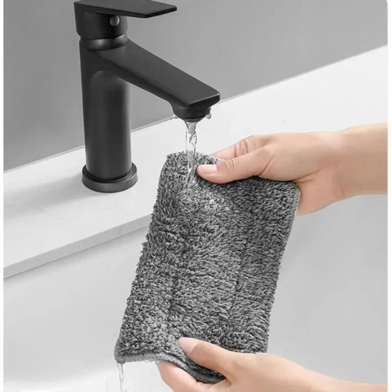 CleanMaster Rillenreiniger | Ergonomisch & Kompakt | Perfekt für Fenster & Ecken