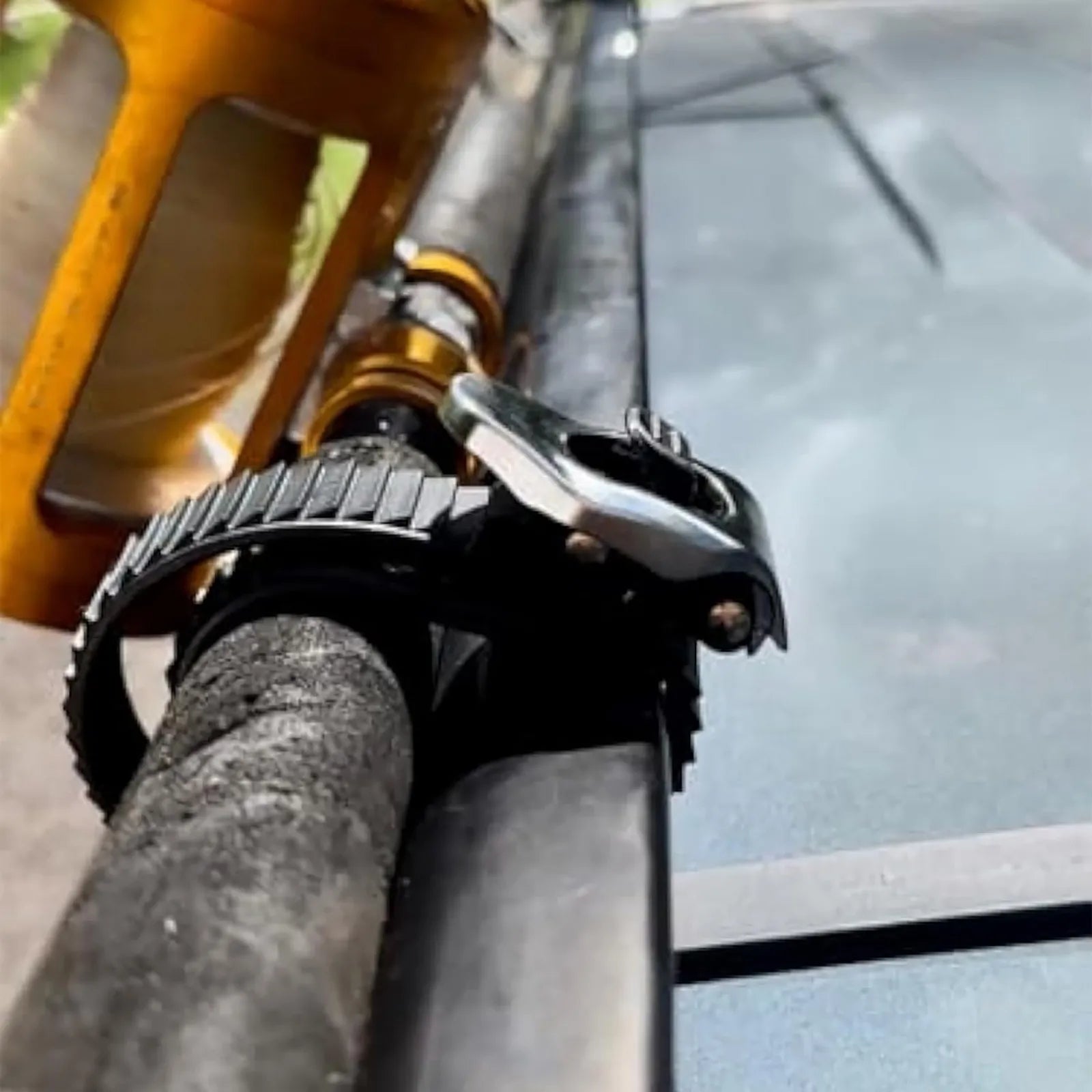 MaxGrip – Das letzte Spanngurt-System, das du je brauchst!