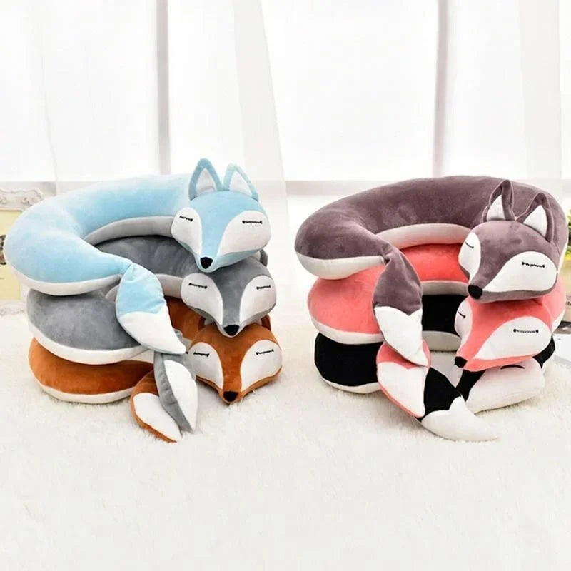 FoxyRest Nackenkissen | Kuscheliger Reisebegleiter | Niedliches Fuchs-Design