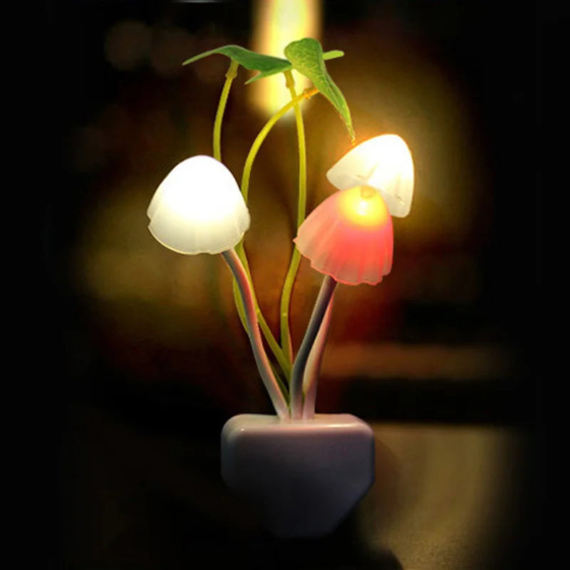 Moonora LED Nachtlicht | Automatischer Lichtsensor | Sanfte Pilzbeleuchtung | Dekorativ & Beruhigend